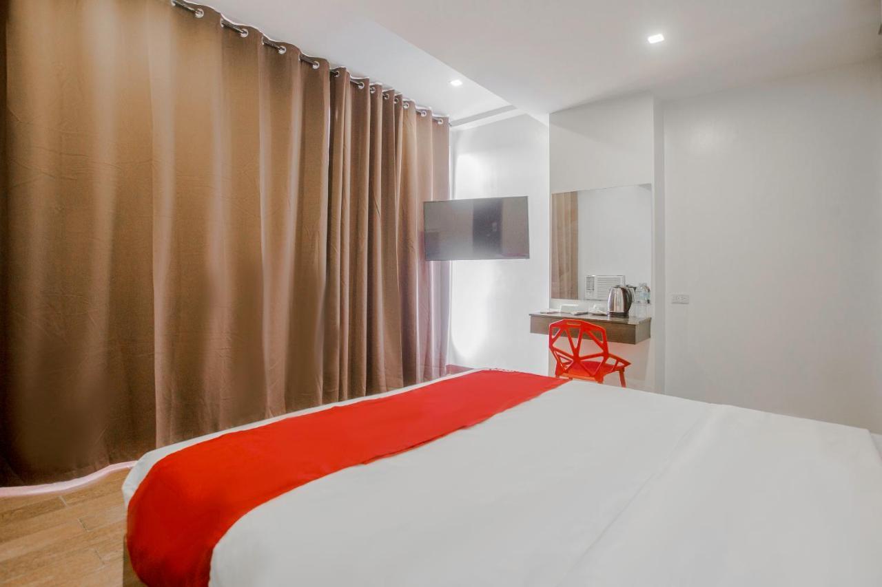 OYO 637 Fox Hotel  Quezon City Exterior foto